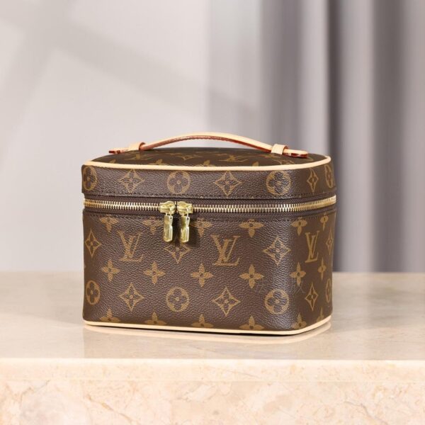 LV MAKE UP BAG